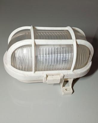 Plafoniera tartaruga (arandela) in PVC attacco sta