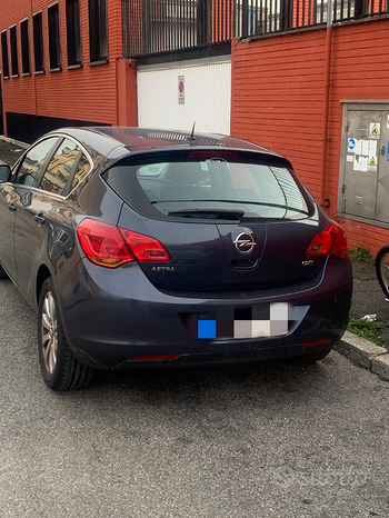 Opel Astra 1.7cdti 125cv