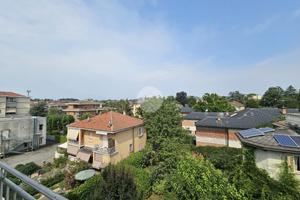 3 LOCALI A CHIERI