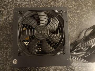 Alimentatore 700W per computer  Alimentatore Coole