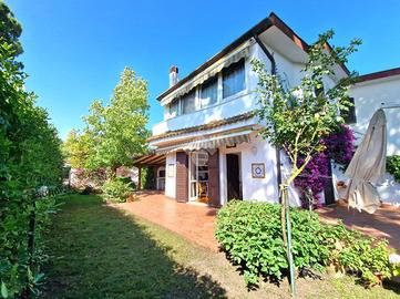 VILLA SINGOLA A SAN FELICE CIRCEO