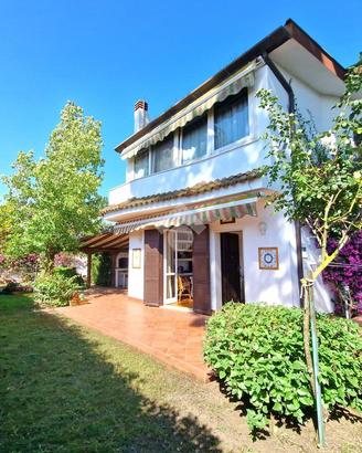 VILLA SINGOLA A SAN FELICE CIRCEO