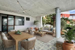 VILLA SINGOLA A SAN BENEDETTO DEL TRONTO