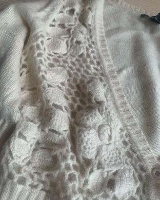 Maglione bianco Mango - Stile romantico con dettag