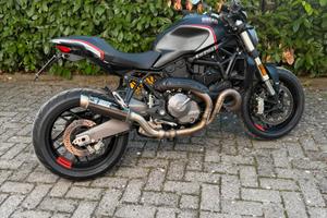 Ducati Monster 821 Stealth
