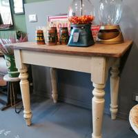 vecchio tavolo legno vintage epoca cucina 