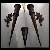 Applique Leoni In Stile Gotico. Effetto Torcia 