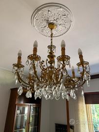 Lampadari, Armadio e altri oggetti