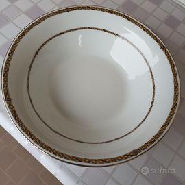 servizio di piatti di pregio