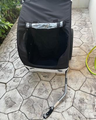 Rimorchio per cani