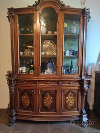 credenza e tavolo intarsiato 