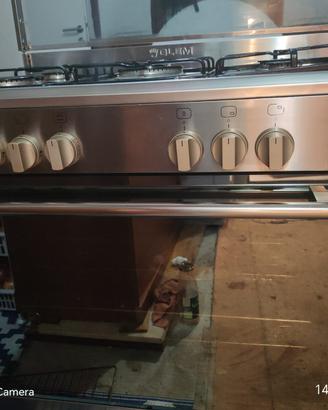 Forno elettrico e a gas incorporato con i 5 fuochi