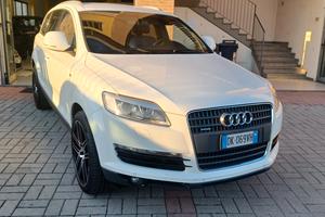 AUDI Q7 3.0 TDI 4X4 CAMBIO AUTOMATICO