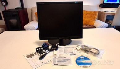 Monitor Samsung Series 40 TFT-LCD (Nuovo)