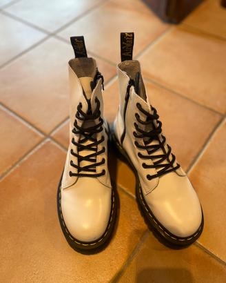 Dr. Martens Jadon platform