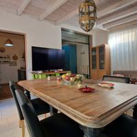 Tavolo Allungabile Legno Massiccio Con Sedie