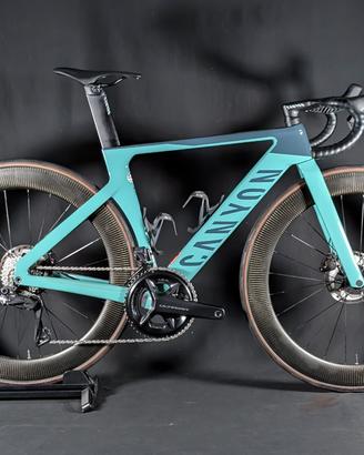 CANYON AEROAD CF SLX 8 Di2