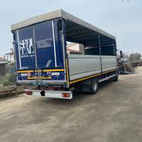 camion mezzo d'opera