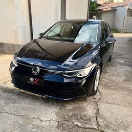 Volkswagen Golf 8