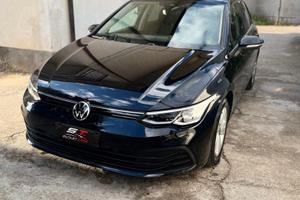 Volkswagen Golf 8
