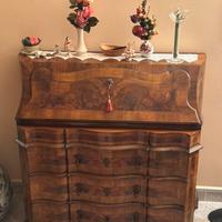 Antica ribalta bureau in radica di noce Luigi XV