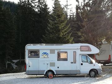 KNAUS SUN TRAVELLER solo 35.000km