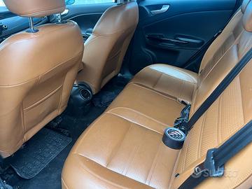 AUTO ALFA ROMEO GIULIETTA