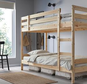 letto a castello con materrassi