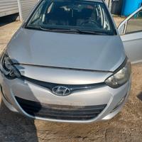 Ricambi Hyundai i20 1200 benzina GPL anno 2014