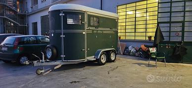 VAN/TRAILER TRASPORTO CAVALLI  van fautras oblic 