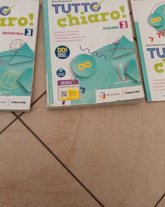 libri di scuola delle medie
