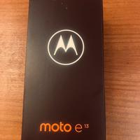 Smartphone Motorola e 13