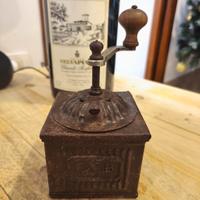 Macina caffè manuale vintage in metallo
