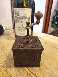 Macina caffè manuale vintage in metallo