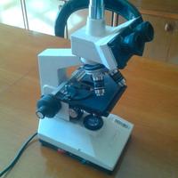 Microscopio da riparare