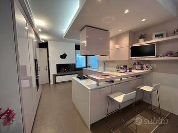 Splendida villa finemente ristrutturata