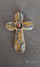 ciondolo con croce