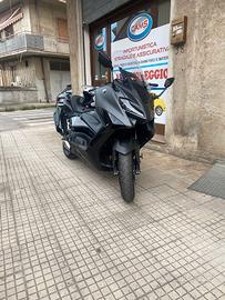 yamaha t max 560 abs come nuovo