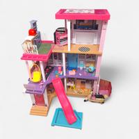 Casa di Barbie DreamHouse