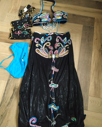 Vestito spettacolo - danza orientale e tribal fusi