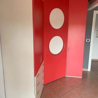 armadio a cabina con cassetti