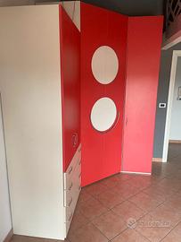 armadio a cabina con cassetti