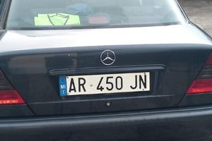 Mercedes benz c180 classic