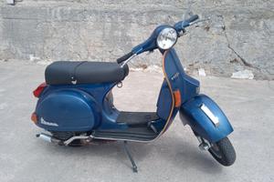Piaggio Vespa PX200