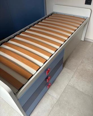 Base letto con cassettiera e materasso