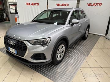 Audi Q3 35 TDI S tronic Business
