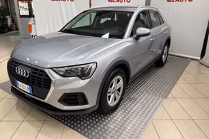 Audi Q3 35 TDI S tronic Business