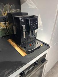 Macchina caffe Delonghi automatica