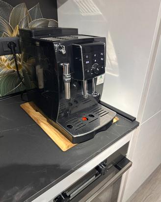 Macchina caffe Delonghi automatica