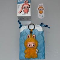 Popmart - Labubu Pin For Love Y - Yes - Nuovo